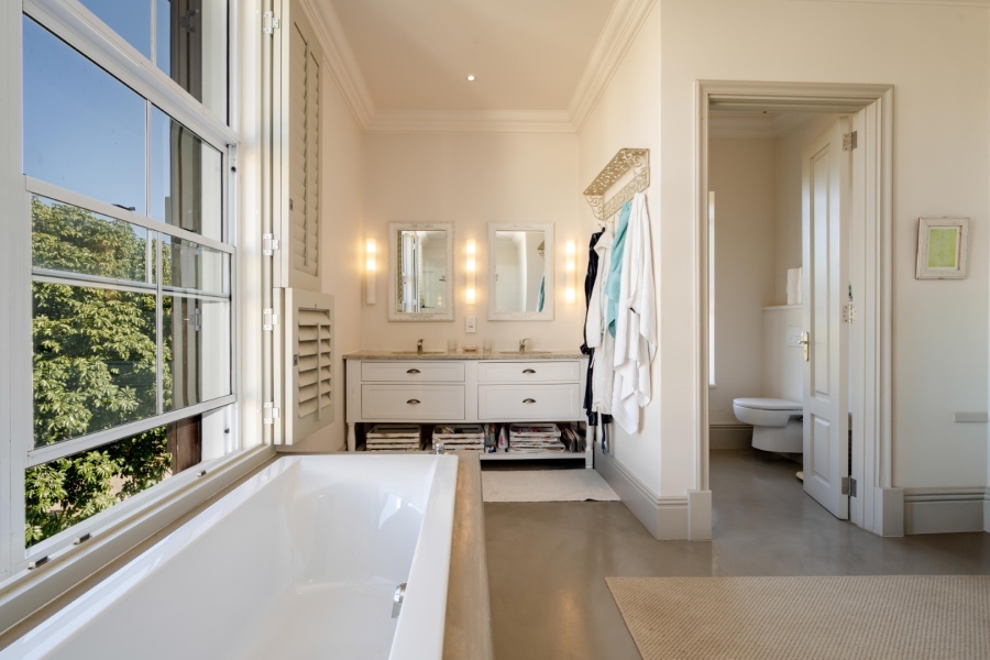4 Bedroom Property for Sale in Goose Valley Western Cape